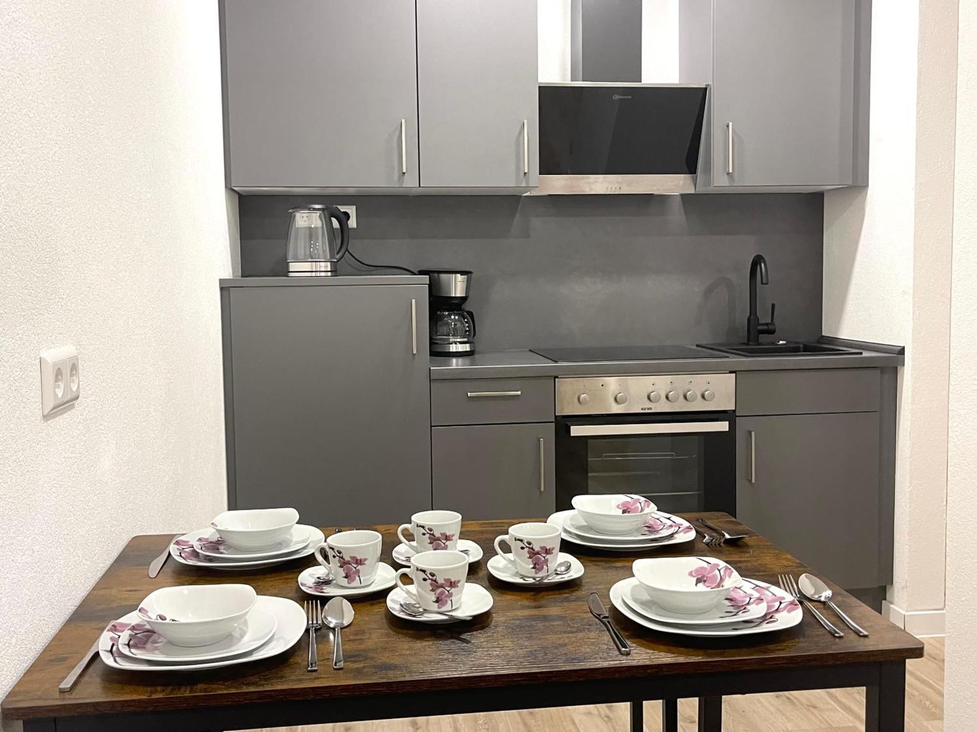 Neu Grosse Einzimmerwohnung Im Zentrum Goldstadt Pforzheim Schloessle Exterior foto