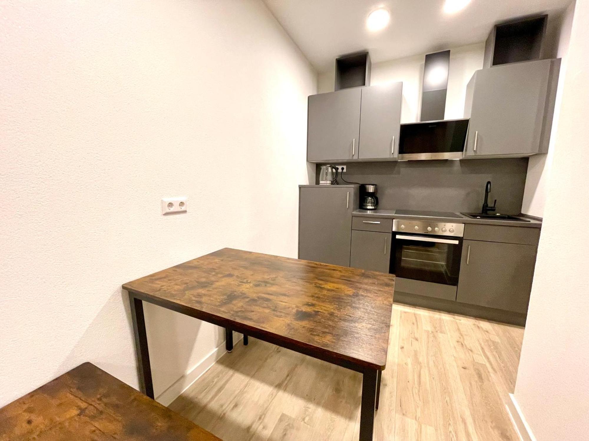 Neu Grosse Einzimmerwohnung Im Zentrum Goldstadt Pforzheim Schloessle Exterior foto