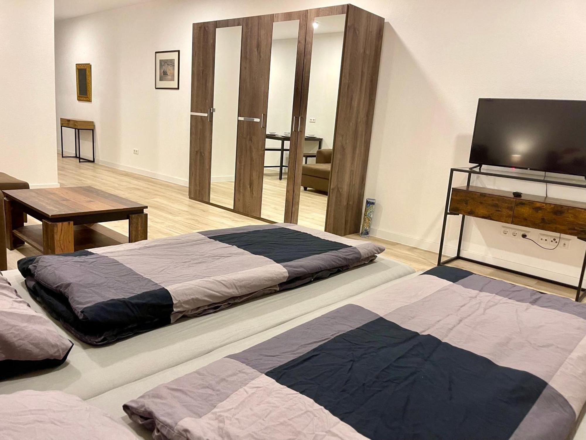 Neu Grosse Einzimmerwohnung Im Zentrum Goldstadt Pforzheim Schloessle Exterior foto