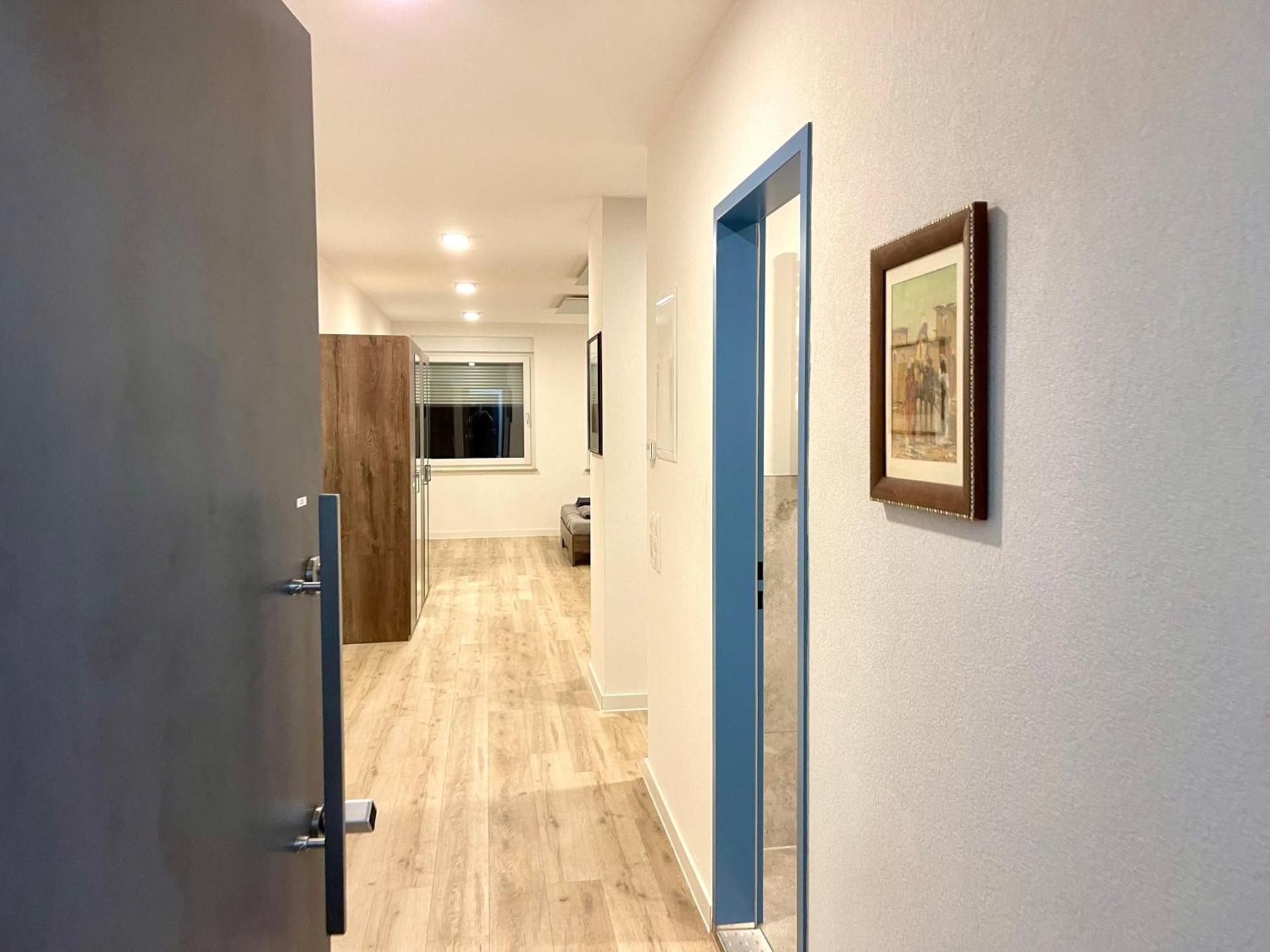 Neu Grosse Einzimmerwohnung Im Zentrum Goldstadt Pforzheim Schloessle Exterior foto